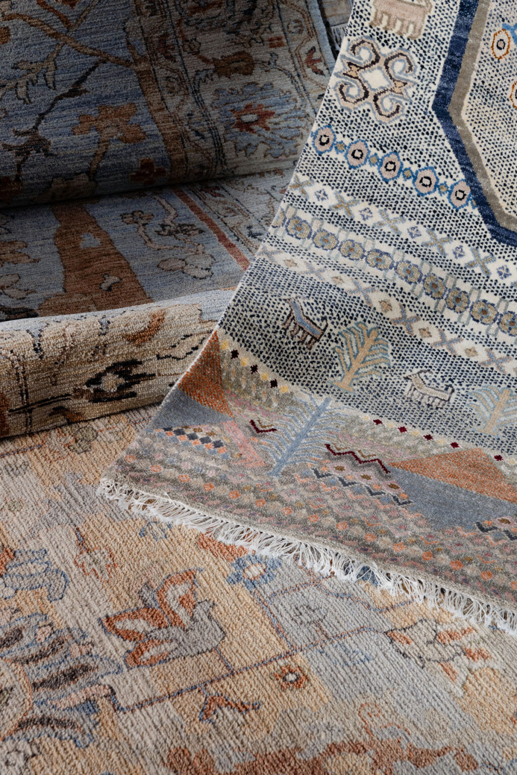 Relinquish The Heritage Of Colourful Rugs By Fine Cocoon Rugs - Arivaa ...