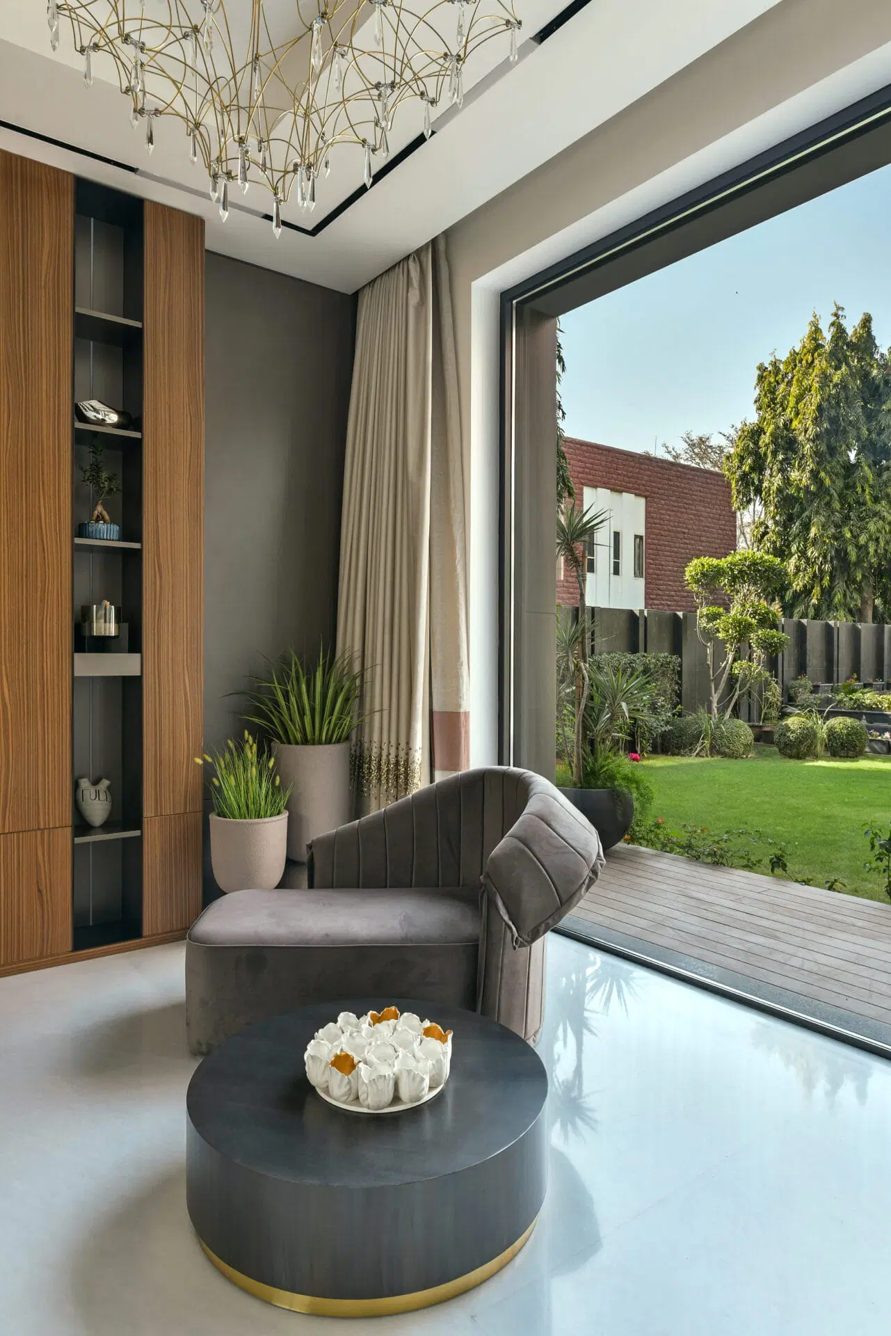 Modern Courtyard House 