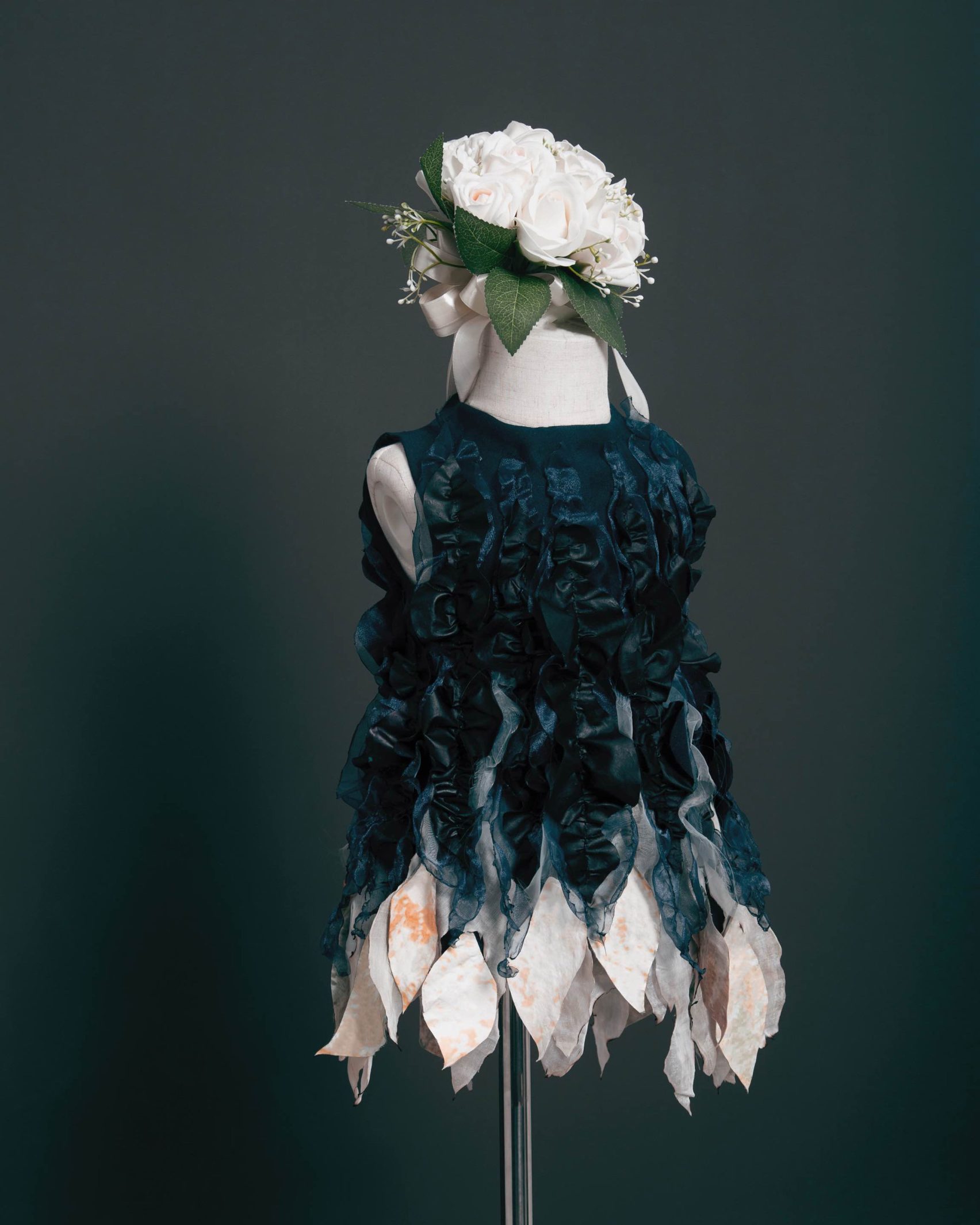  Living Mycelium Textile